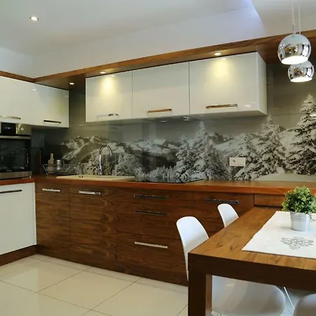 Tatrzanski Raj 2 * 자코파네